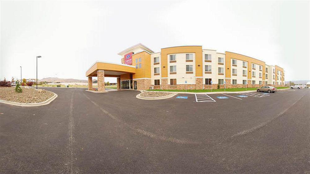 Comfort Suites Wenatchee Gateway Exterior photo